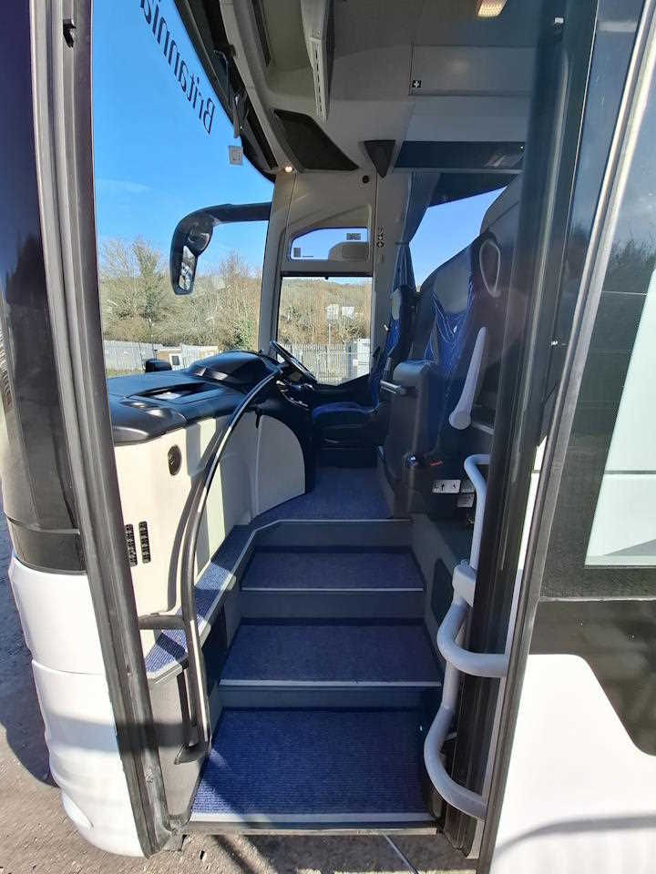 bus